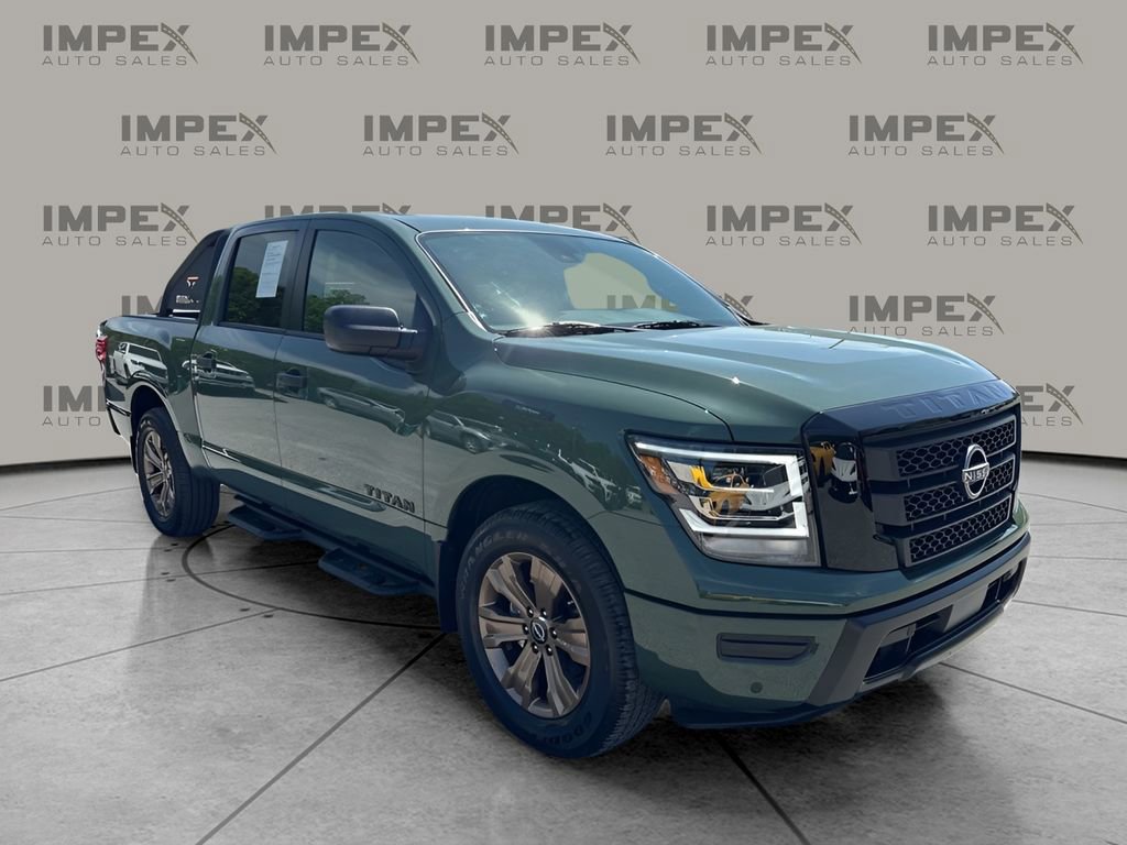 Used 2024 Nissan Titan SV w/ SV Bronze Edition Package image 7