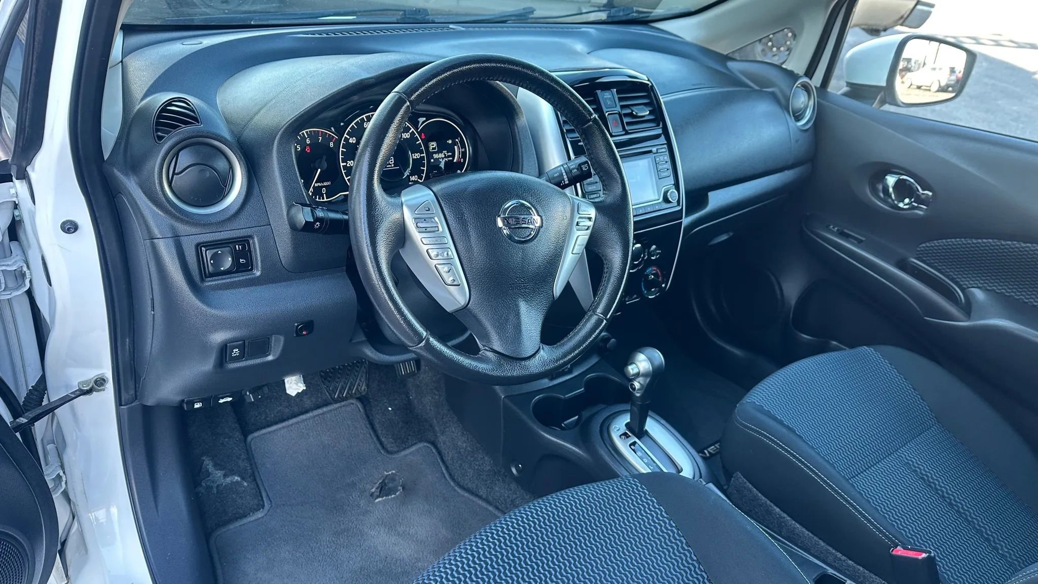 Used 2018 Nissan Versa Note SV w/ SV Special Edition Package image 10