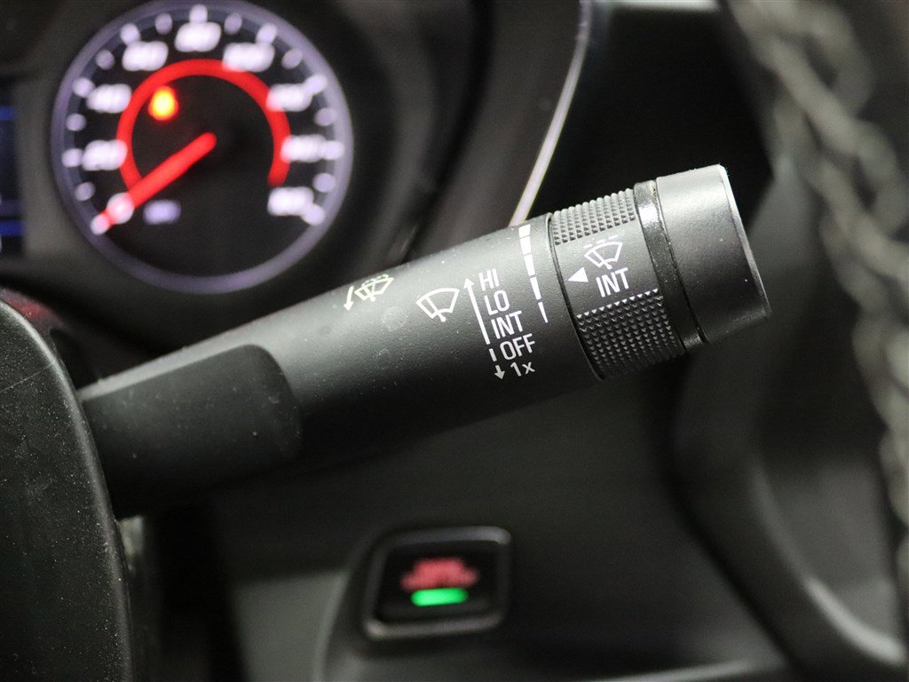 Used 2021 Chevrolet Camaro LT RWD image 25