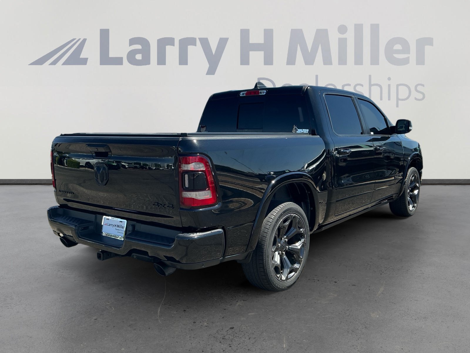 Used 2021 RAM 1500 Limited w/ Night Edition AWD/4WD image 5
