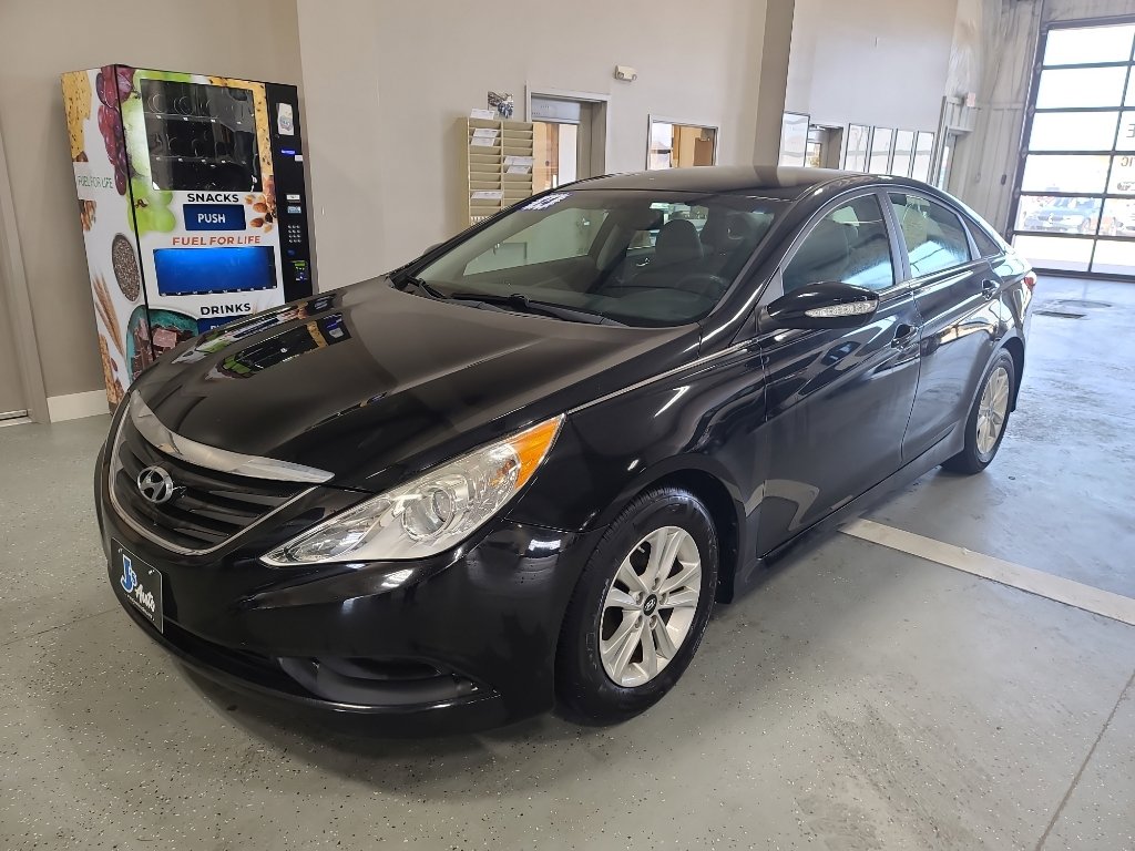 Used 2014 Hyundai Sonata GLS w/ Popular Equipment Group 2 image 2