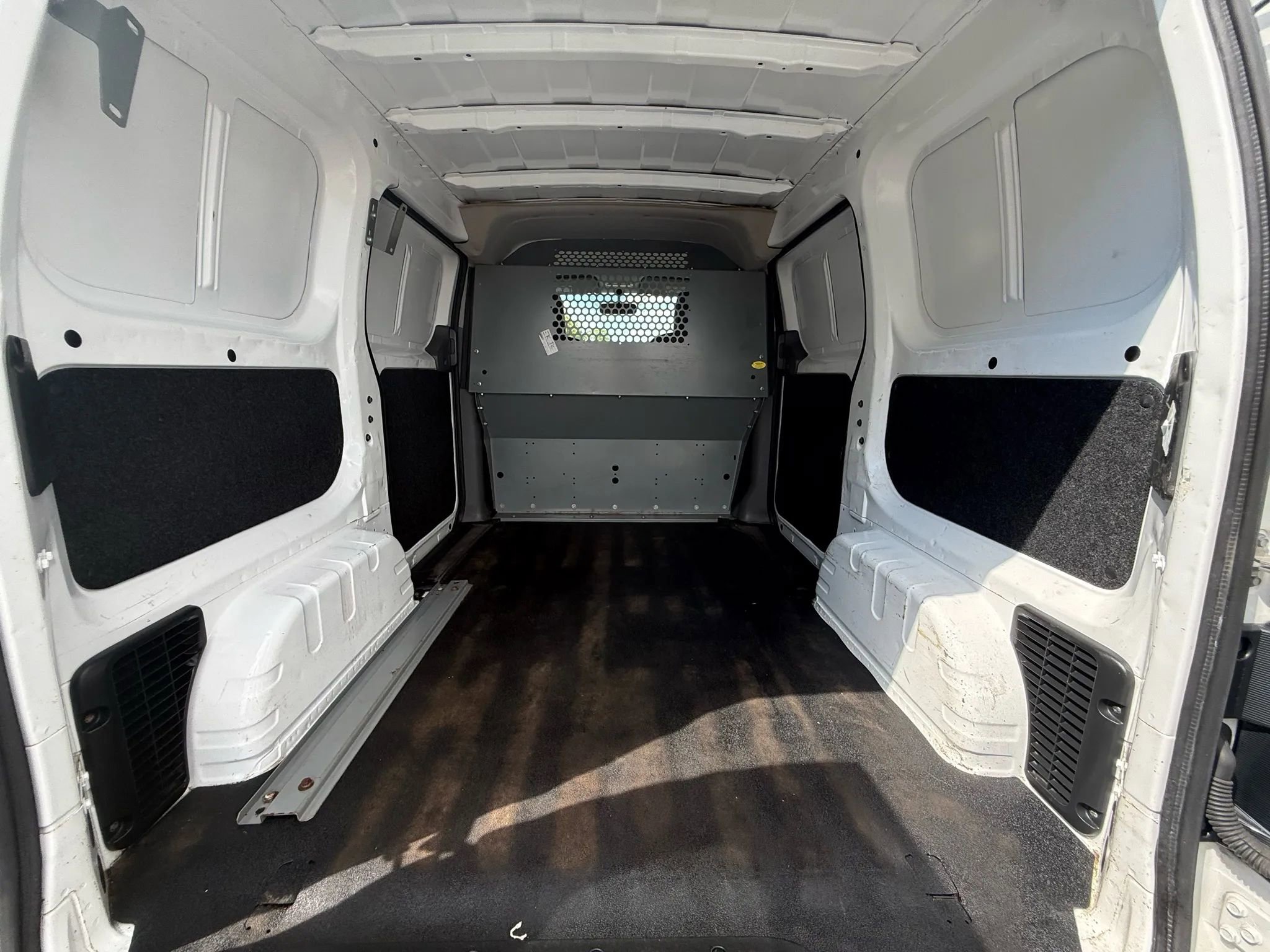 Used 2018 Nissan NV200 SV w/ Navigation Package image 47