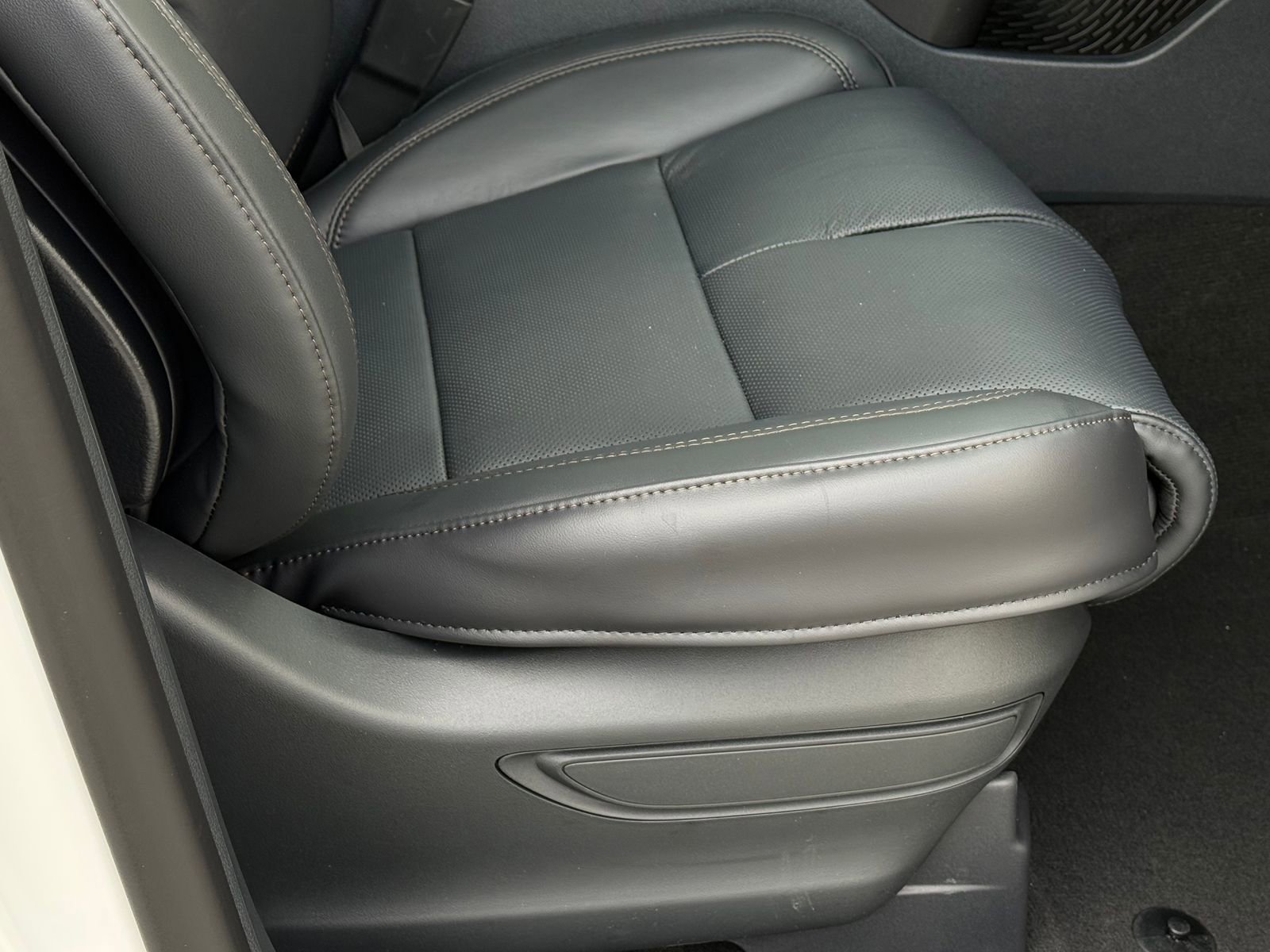 New 2026 Lincoln Aviator Reserve image 9