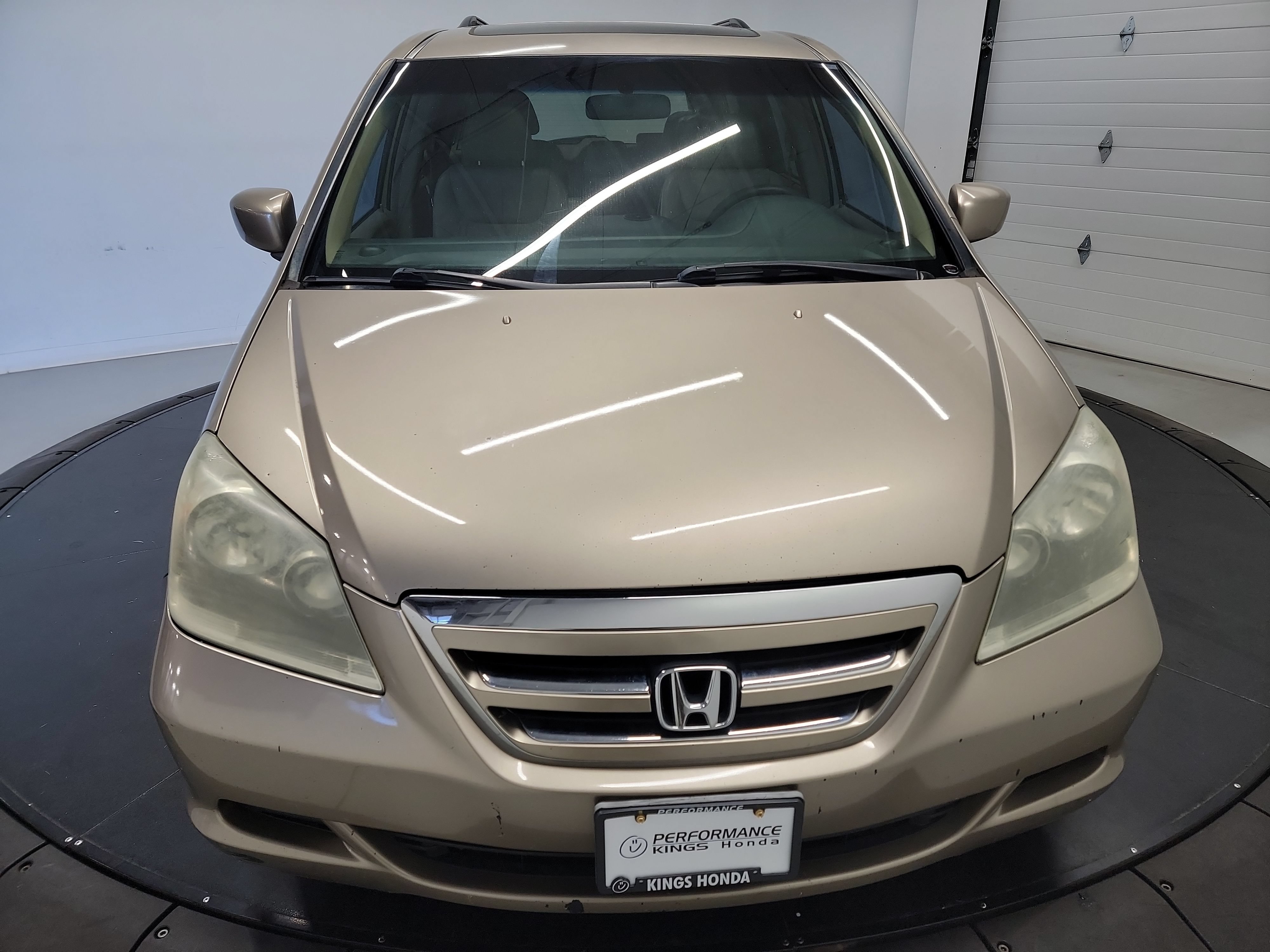 Used 2005 Honda Odyssey EX-L image 2