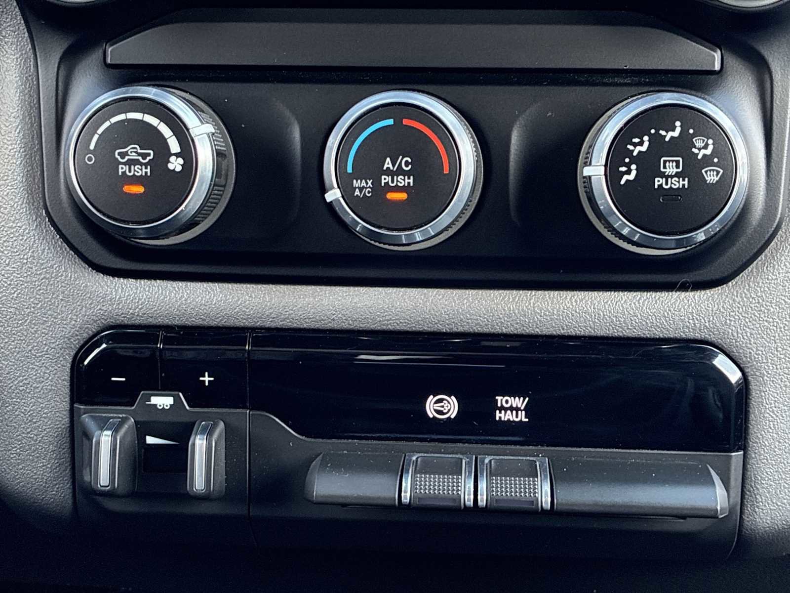 Certified 2023 RAM 3500 Big Horn w/ Level 1 Equipment Group AWD/4WD image 16