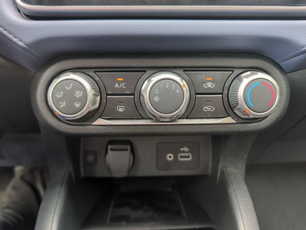 Used 2024 Nissan Versa SV FWD image 15