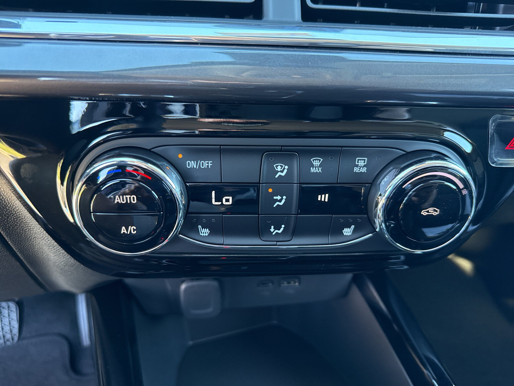 New 2026 Chevrolet Trax ACTIV FWD image 13