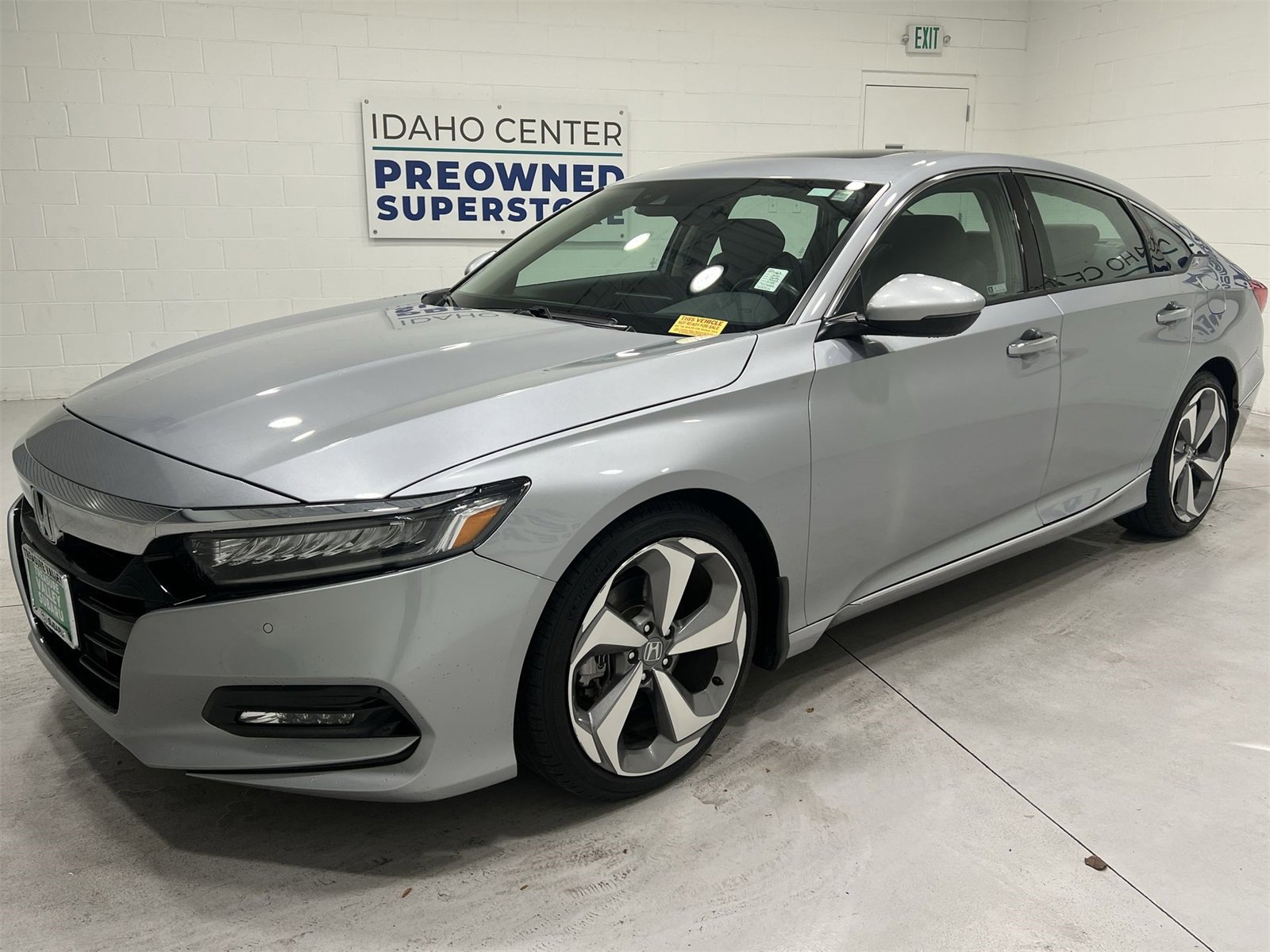 Used 2020 Honda Accord Touring image 4