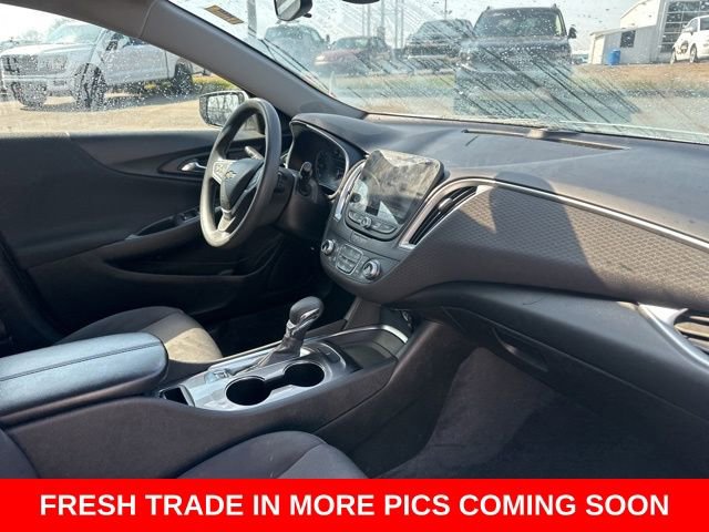 Used 2022 Chevrolet Malibu LT image 9