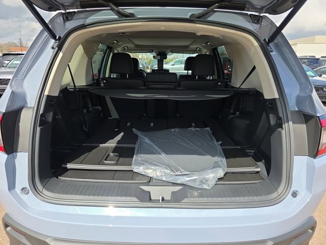 New 2026 Honda Pilot Touring image 7