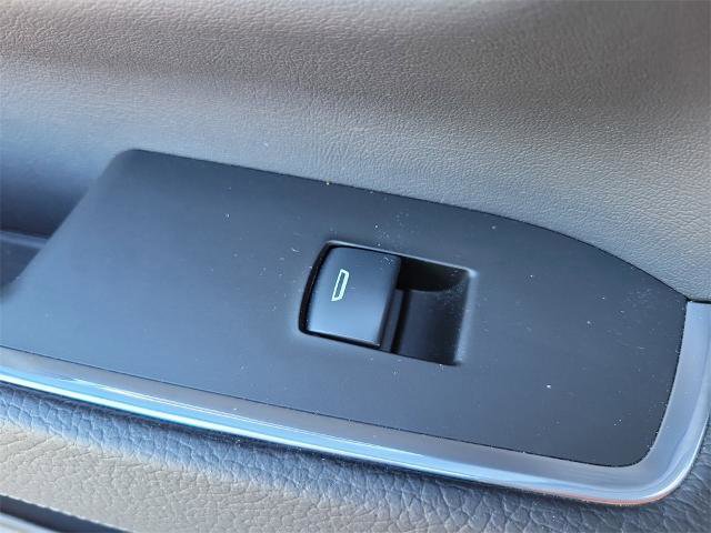 Used 2025 GMC Sierra 2500 Denali w/ Technology Package image 15