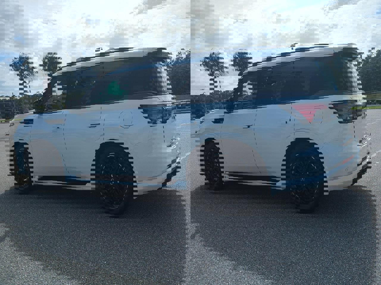 New 2026 INFINITI QX80 Sensory w/ Sport Exterior Package image 6
