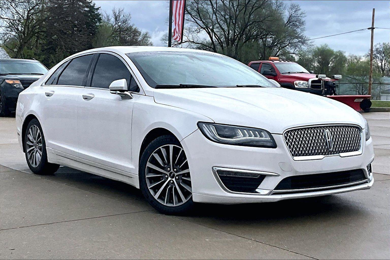Used 2018 Lincoln MKZ Select w/ Select Plus Package AWD/4WD image 1