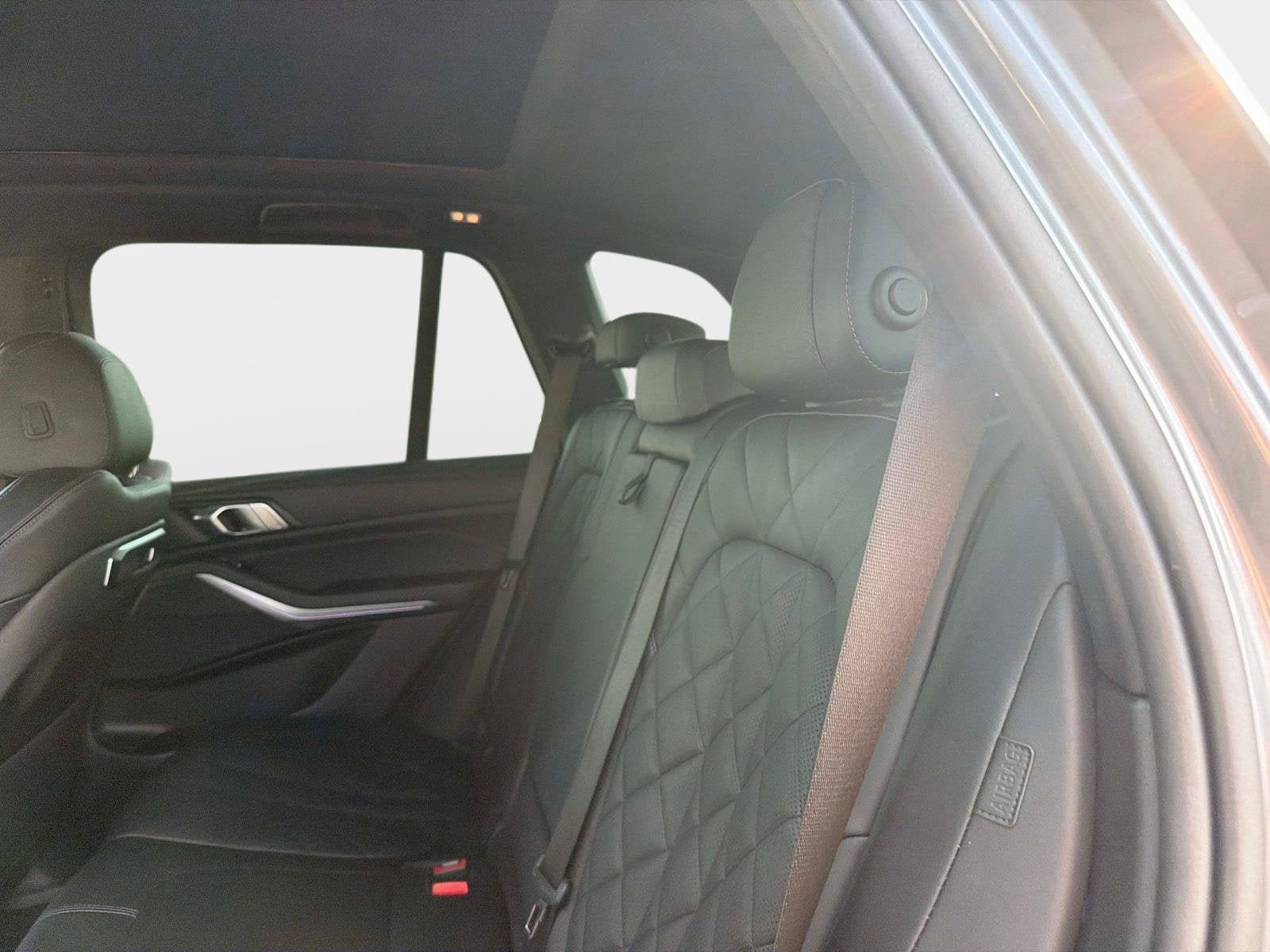 Used 2024 BMW X5 sDrive40i w/ M Sport Package RWD image 14