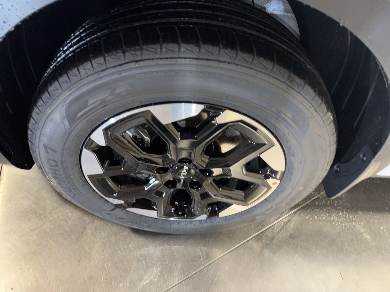 New 2026 Kia Sorento S image 10