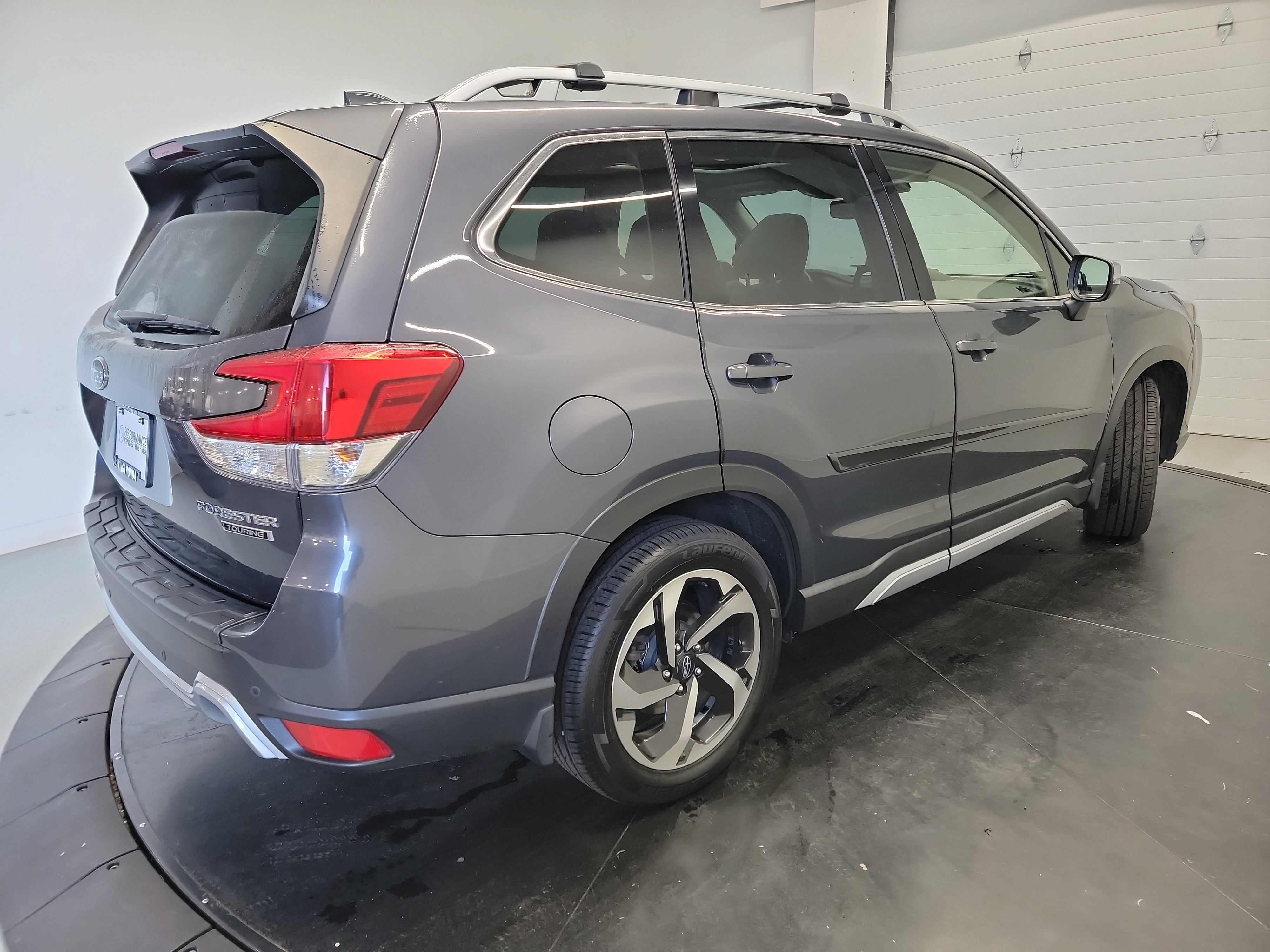 Used 2022 Subaru Forester Touring AWD/4WD image 9