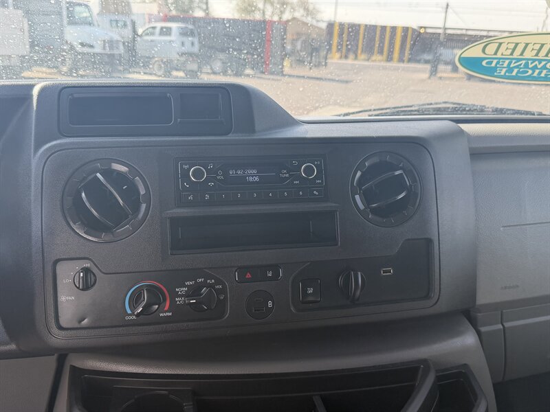 Used 2024 Ford E-450 and Econoline 450 Super Duty w/ Driver's Safety Package RWD image 11
