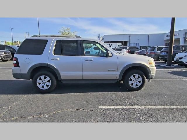 Used 2007 Ford Explorer XLT image 32