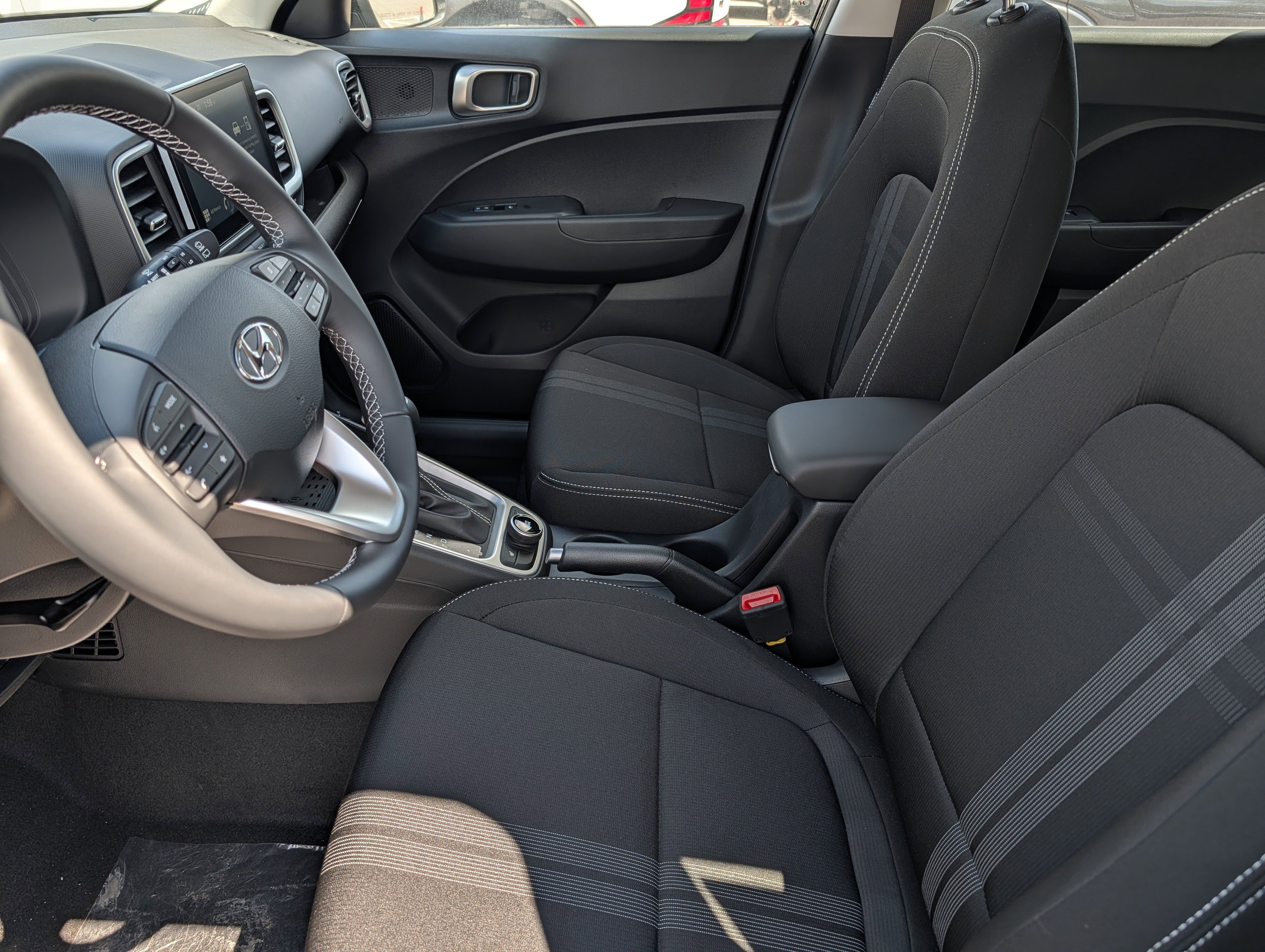 New 2026 Hyundai Venue SEL FWD image 6