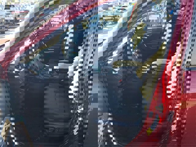 Used 2021 Toyota RAV4 XLE image 17