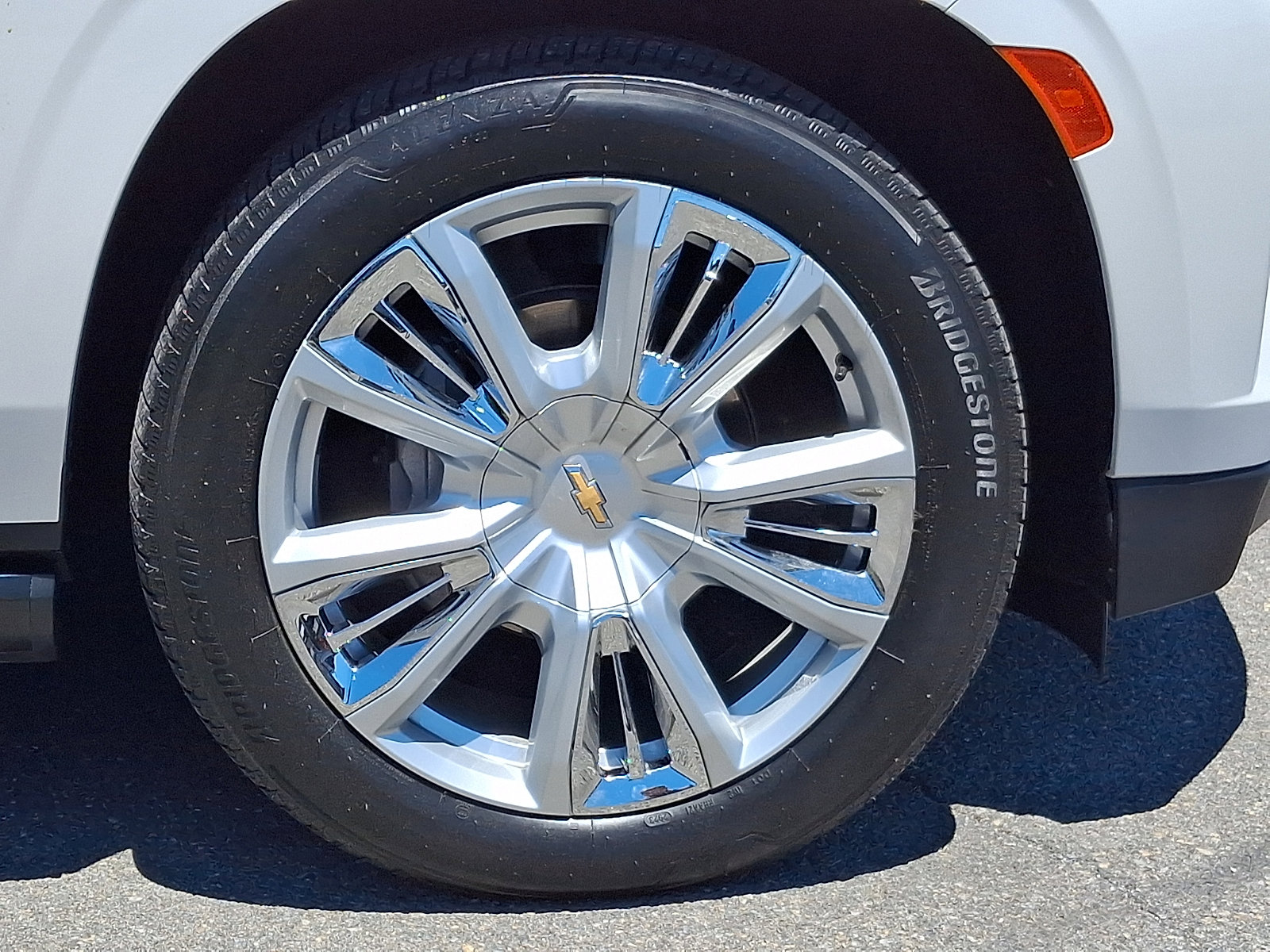 Used 2023 Chevrolet Tahoe High Country AWD/4WD image 8