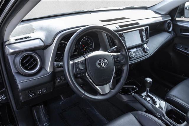 Used 2018 Toyota RAV4 Limited image 10