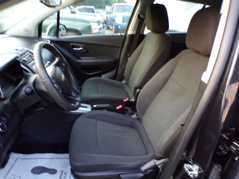 Used 2016 Chevrolet Trax LS image 16