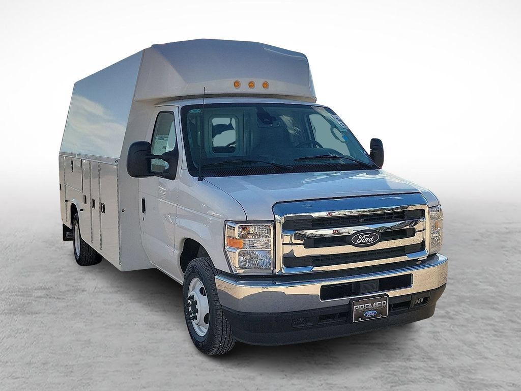 New 2026 Ford E-350 and Econoline 350 Super Duty w/ Power Equipment Group RWD image 2