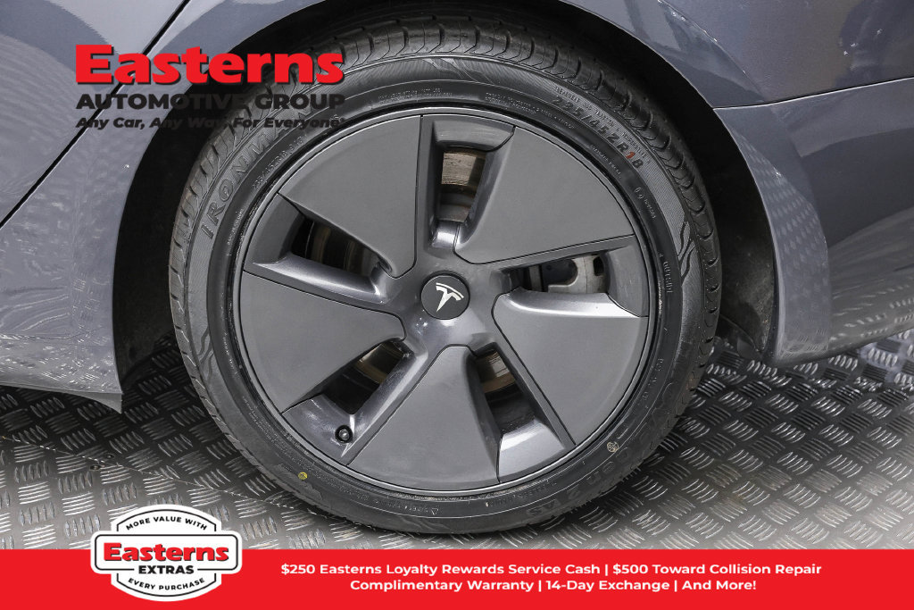 Used 2023 Tesla Model 3 Standard Range RWD image 9