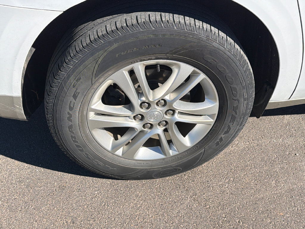 Used 2020 Buick Enclave Essence w/ Sound and Sites Package FWD image 14