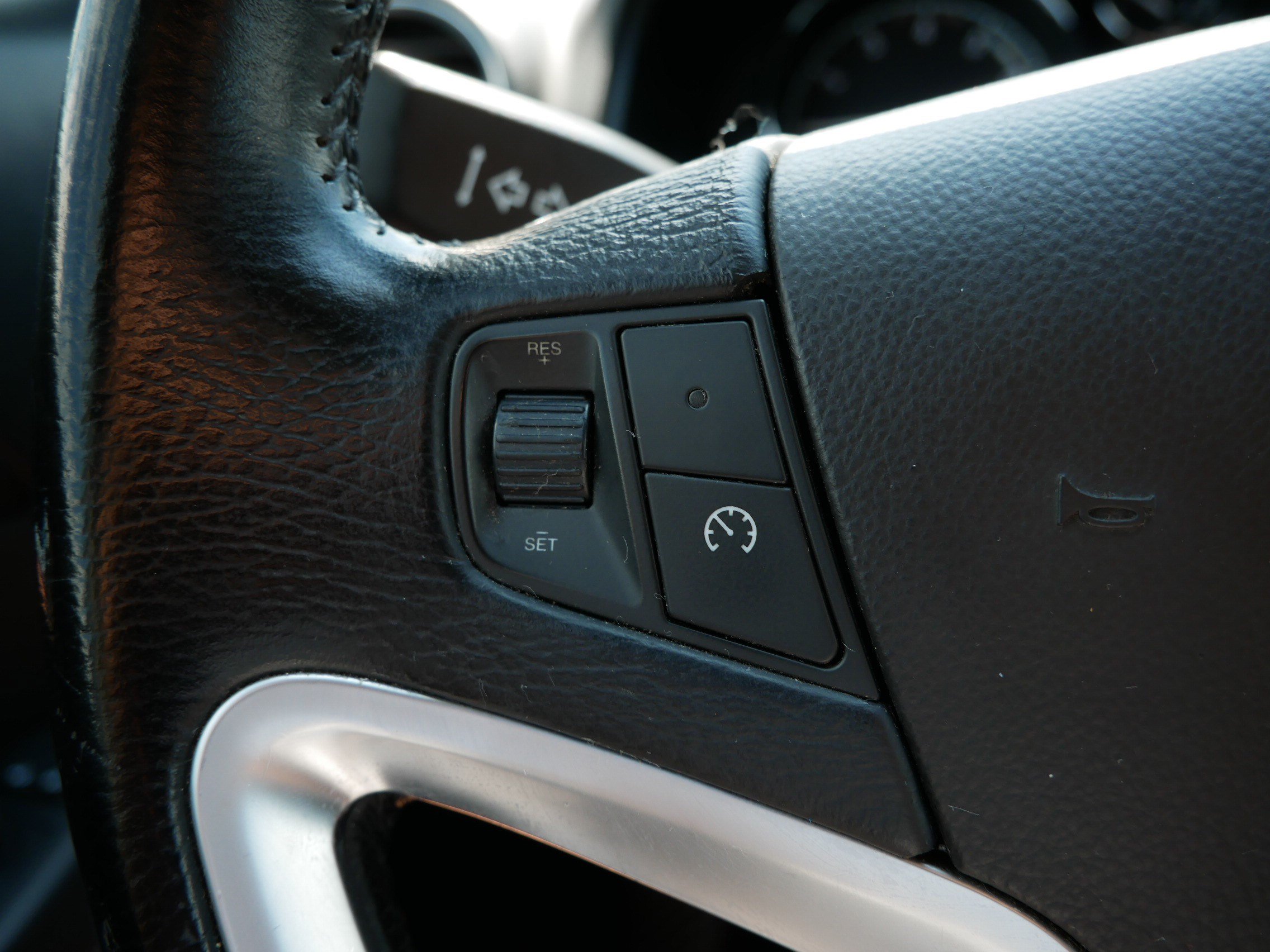 Used 2013 Chevrolet Captiva Sport LS FWD image 26