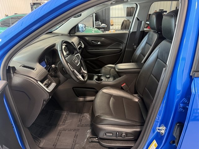 Used 2024 GMC Terrain SLT image 11