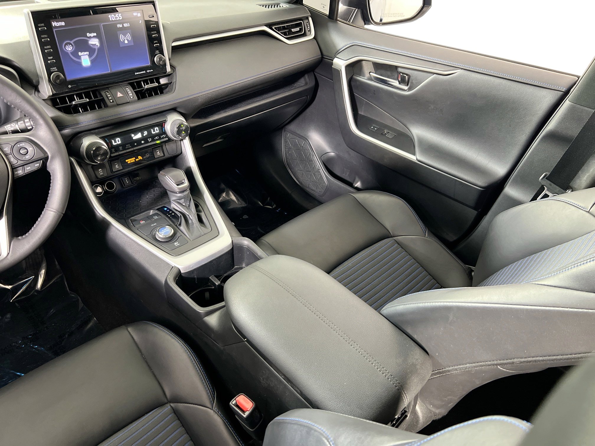 Used 2022 Toyota RAV4 XSE w/ XSE Grade Weather Package AWD/4WD image 23