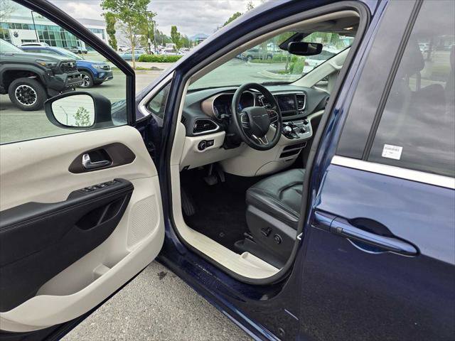Used 2020 Chrysler Voyager Lxi FWD image 18