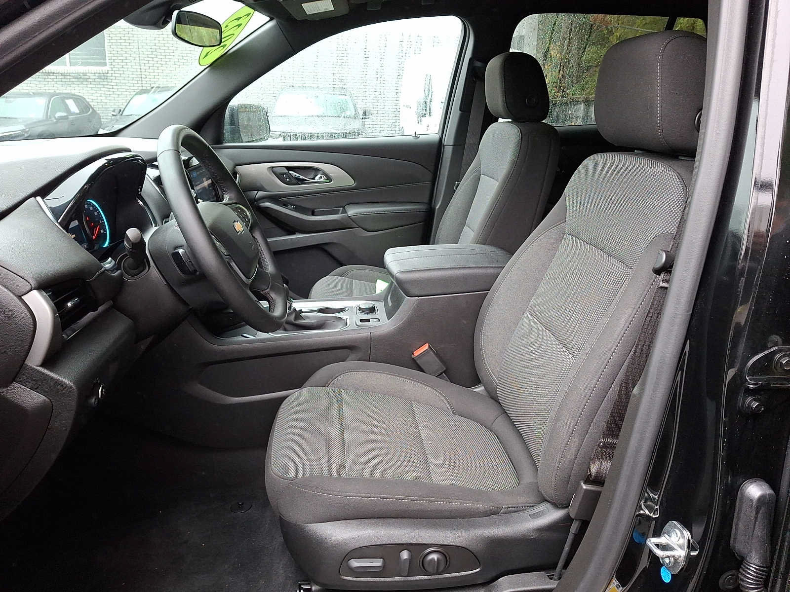 Used 2023 Chevrolet Traverse LT AWD/4WD image 11