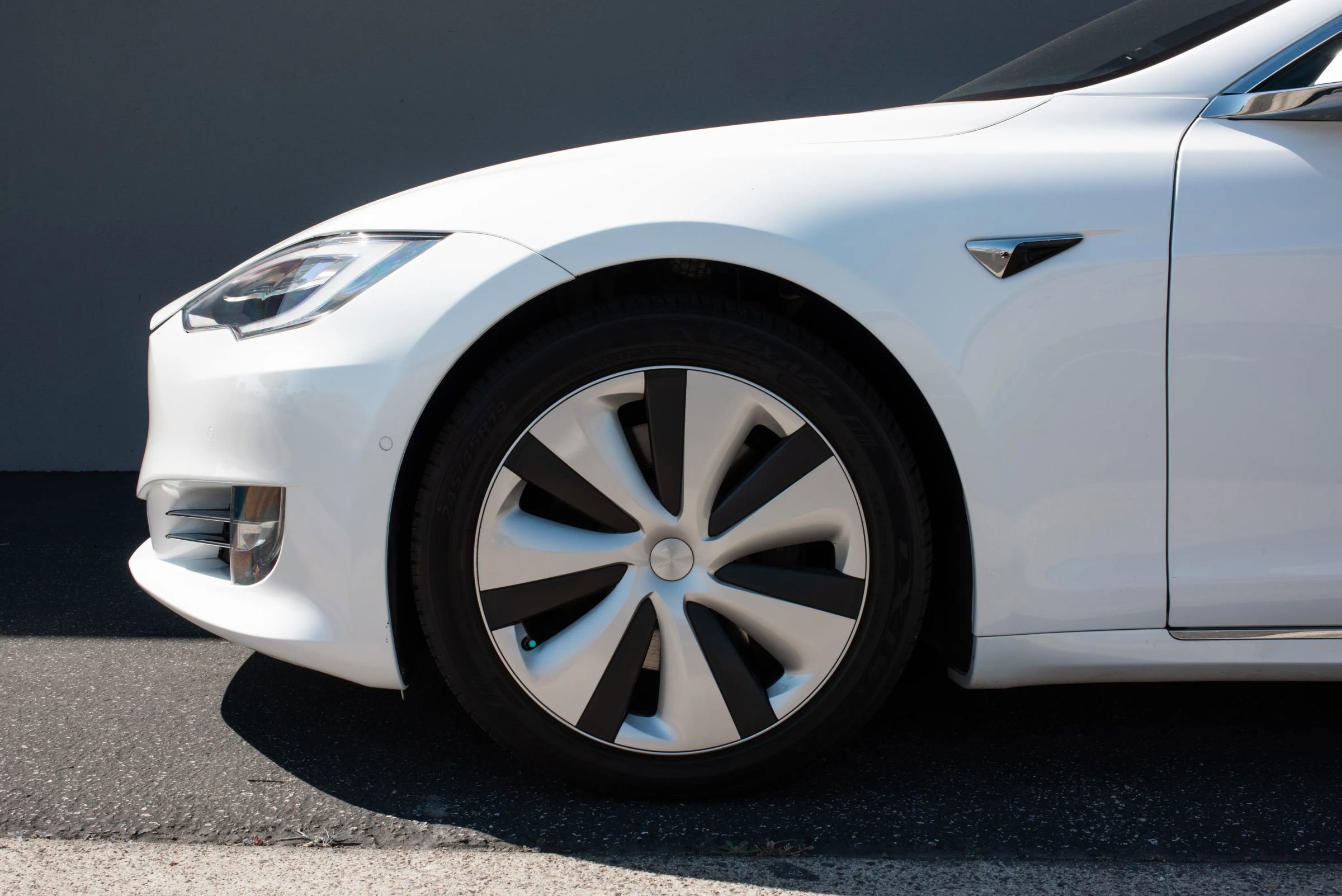 Used 2021 Tesla Model S Long Range Plus image 36