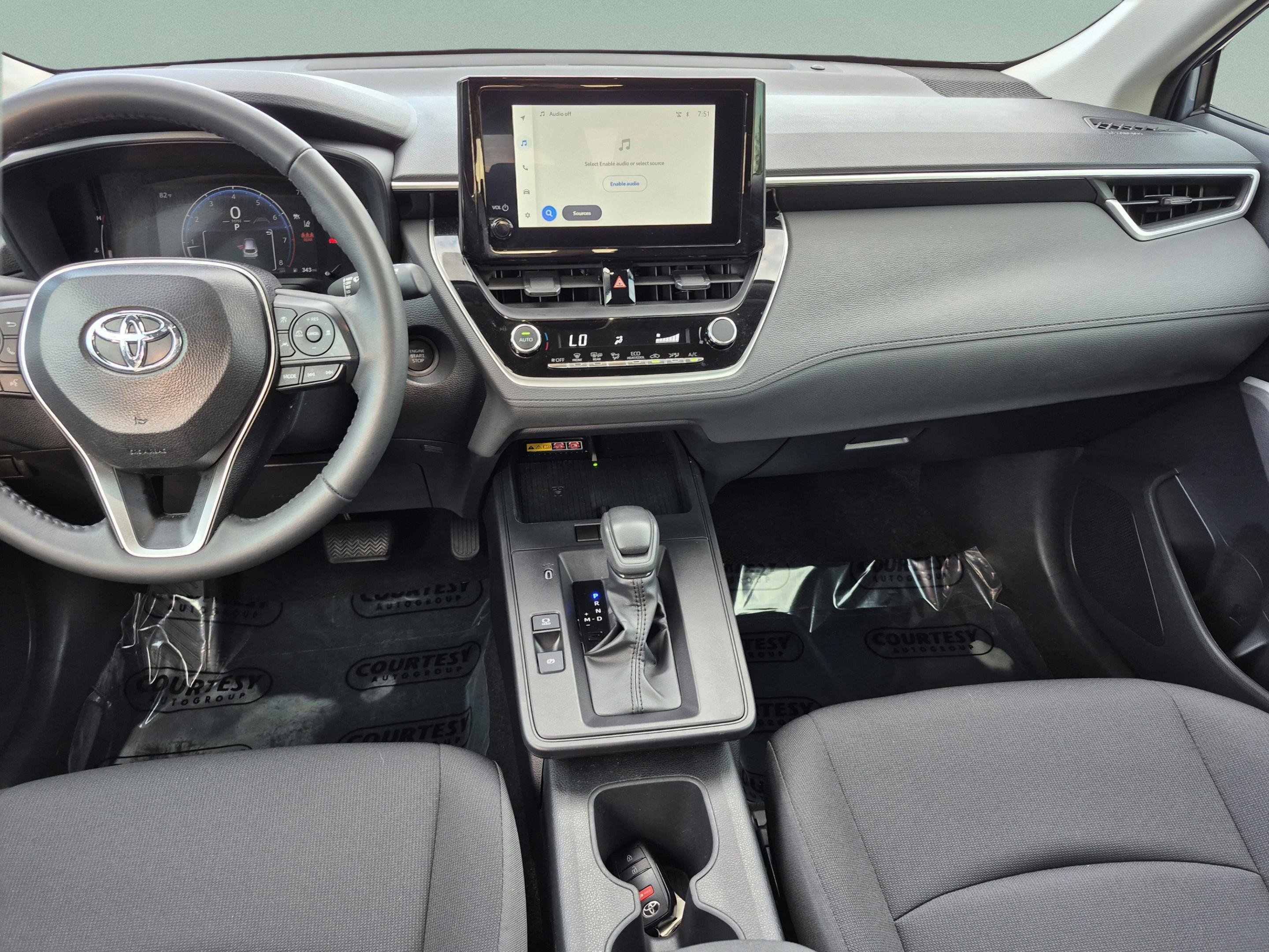 Used 2026 Toyota Corolla Cross LE FWD image 14