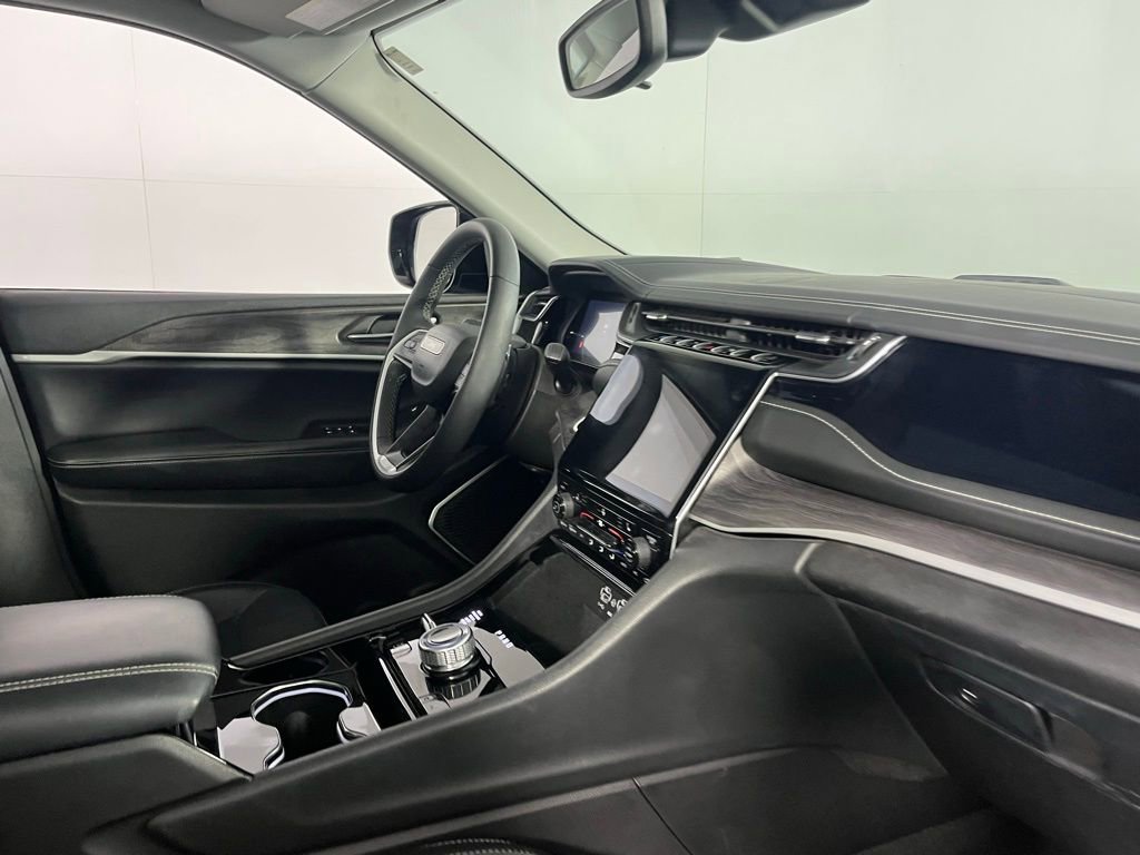 Used 2022 Jeep Grand Cherokee Limited 4xe image 27