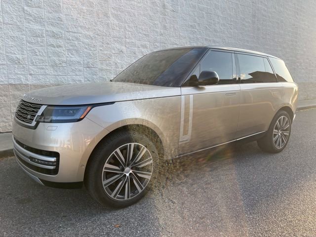Used 2024 Land Rover Range Rover Long Wheelbase Autobiography image 1
