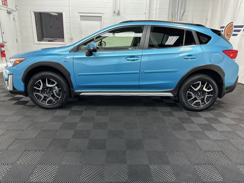 Used 2022 Subaru Crosstrek Hybrid w/ Moonroof Package w/Navigation image 6