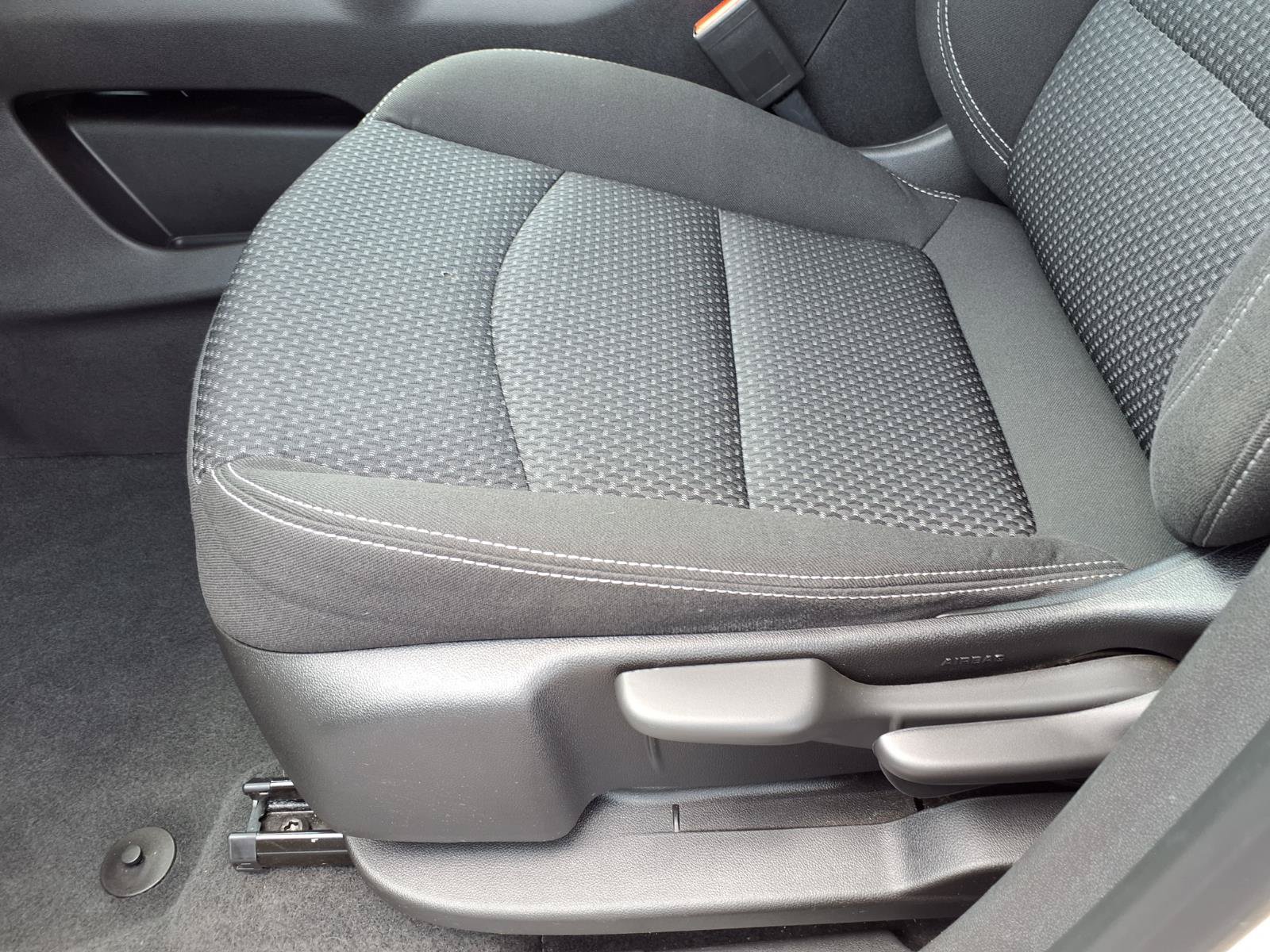 Used 2024 GMC Terrain SLE FWD image 22