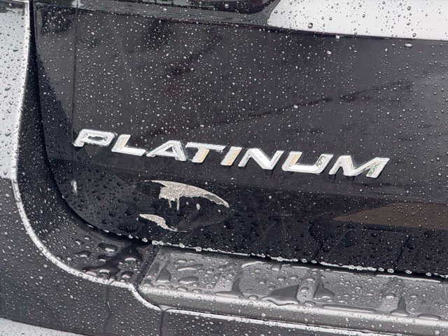 Used 2025 Ford Explorer Platinum w/ Ultimate Package AWD/4WD image 7