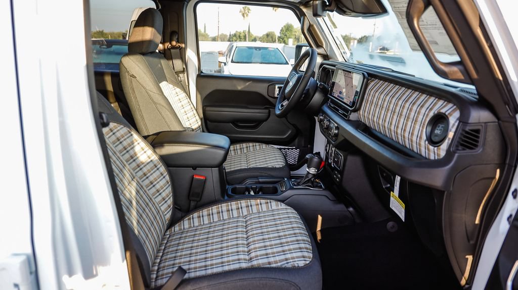 New 2026 Jeep Gladiator Sport AWD/4WD image 21