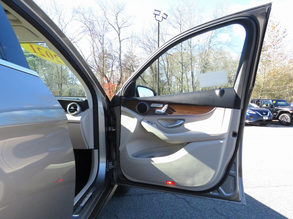 Used 2021 Mercedes-Benz GLC 300 GLC 300 image 13