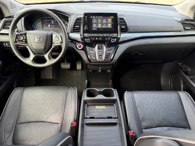 Used 2023 Honda Odyssey Elite image 19
