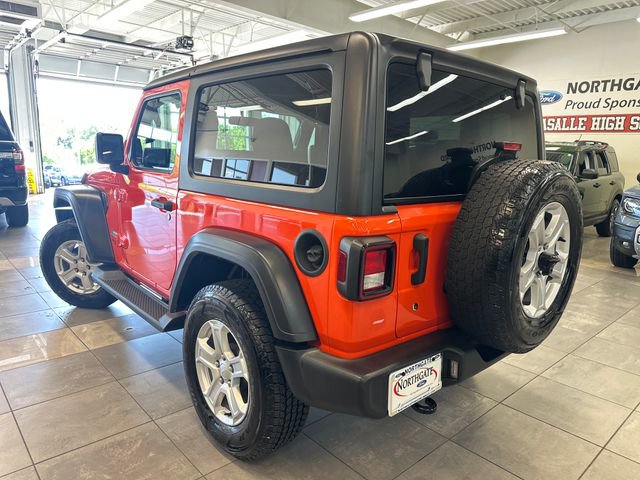 Used 2018 Jeep Wrangler Sport AWD/4WD image 14
