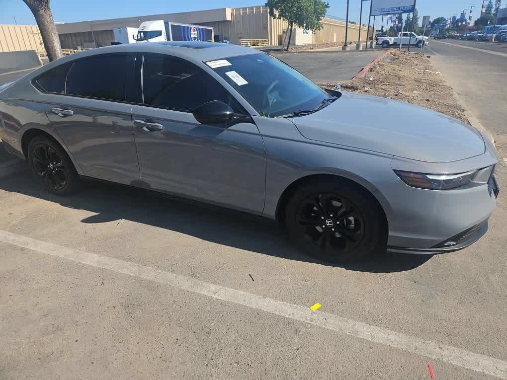 Used 2025 Honda Accord SE image 5