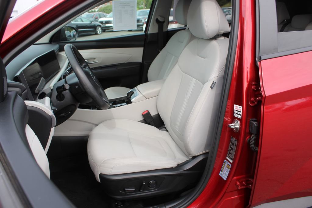 Used 2025 Hyundai Tucson SEL image 13