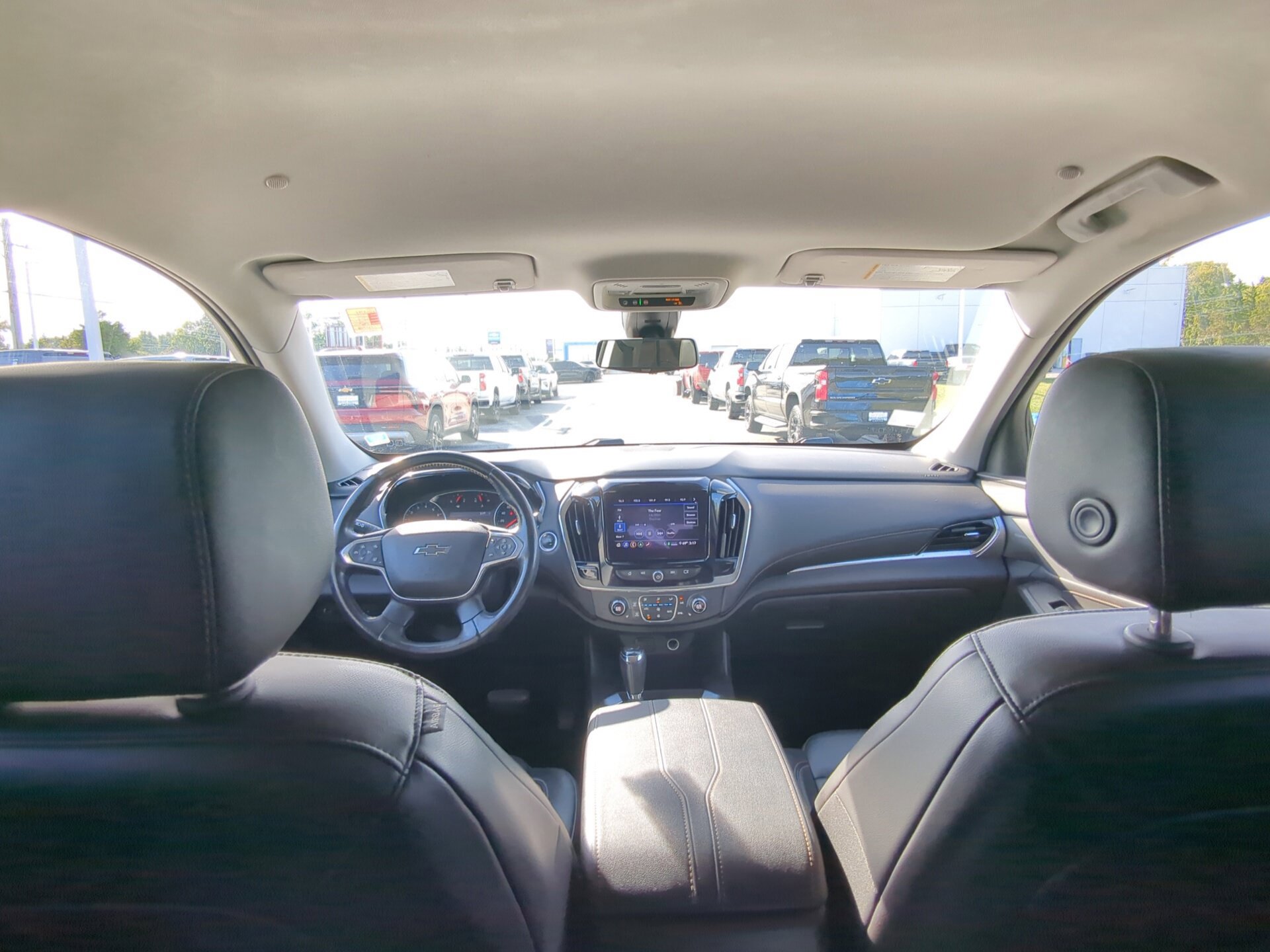 Used 2020 Chevrolet Traverse RS FWD image 14