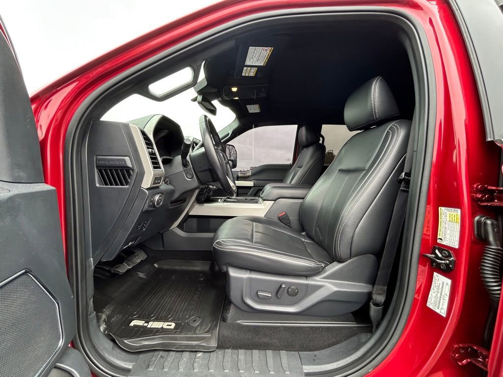 Used 2022 Ford F250 Lariat w/ Black Appearance Package image 2